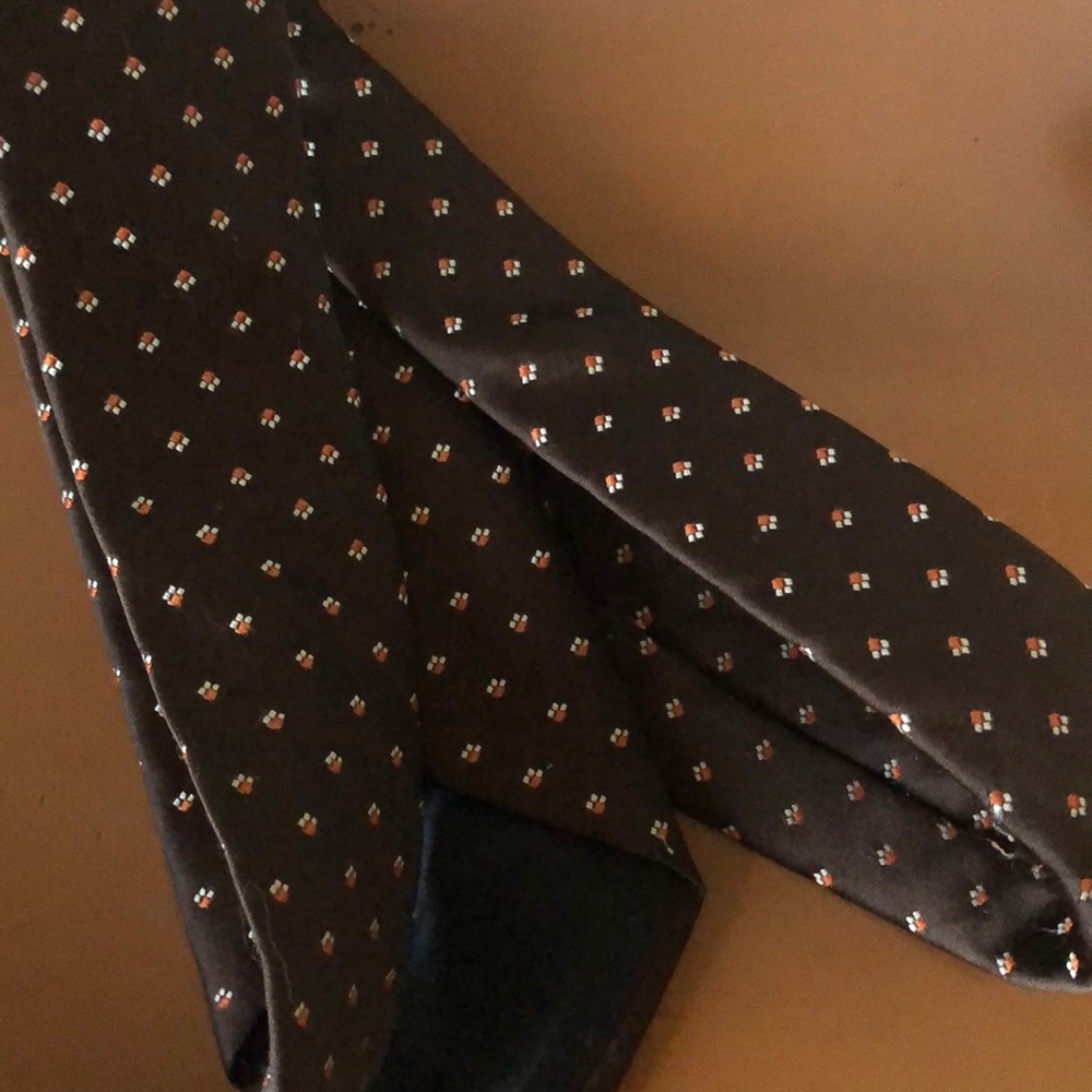 Lanvin New York • Paris Classic Brown Silk Tie - Picture 6 of 6